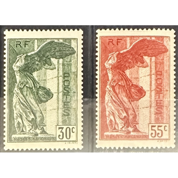 N°354 et 355 - VICTOIRE DE SAMOTHRACE - Paire neuve premier choix (1937)